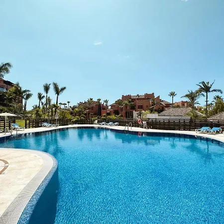 Sea Views Indoor Pool Sauna Gym Wifi Apartman Estepona